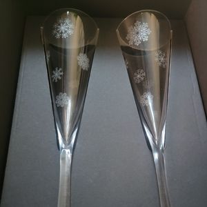 Orrefors Sweden NEW Champagne Flutes - Sno.  Set of 2